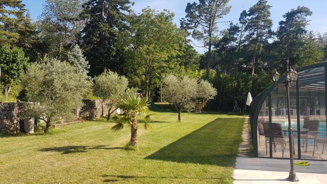 Chateau De Mauras Chomérac Buitenkant foto