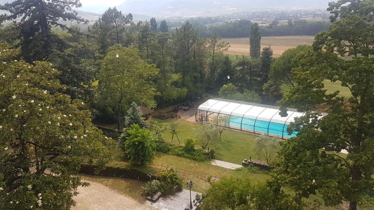 Chateau De Mauras Chomérac Buitenkant foto